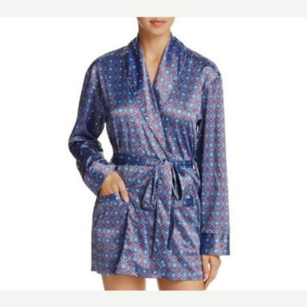 Sam Edelman Blue and Red Patterned Robe - Picture 3 of 7